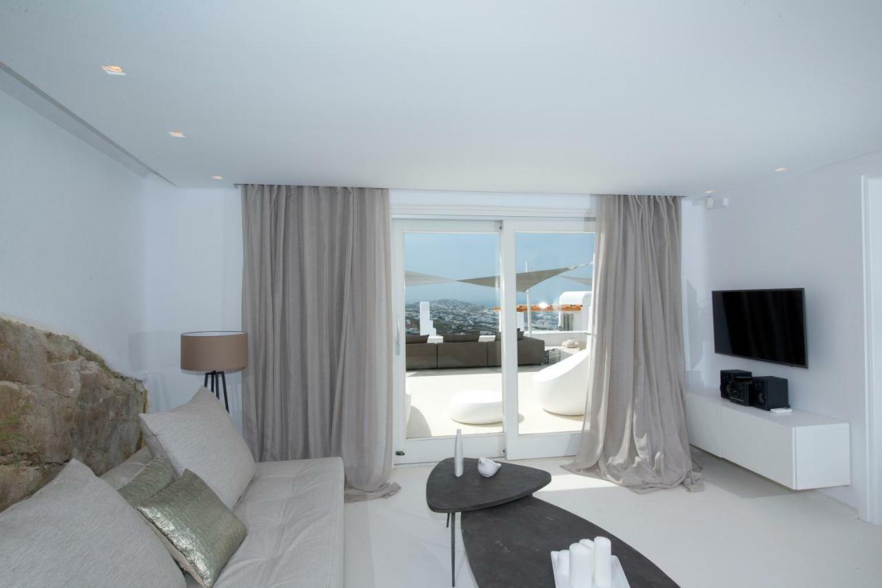 Diles Villas & Suites Mykonos Tourlos Buitenkant foto
