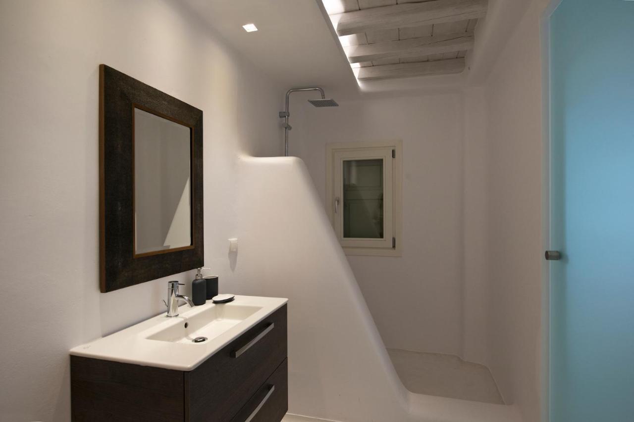 Diles Villas & Suites Mykonos Tourlos Buitenkant foto