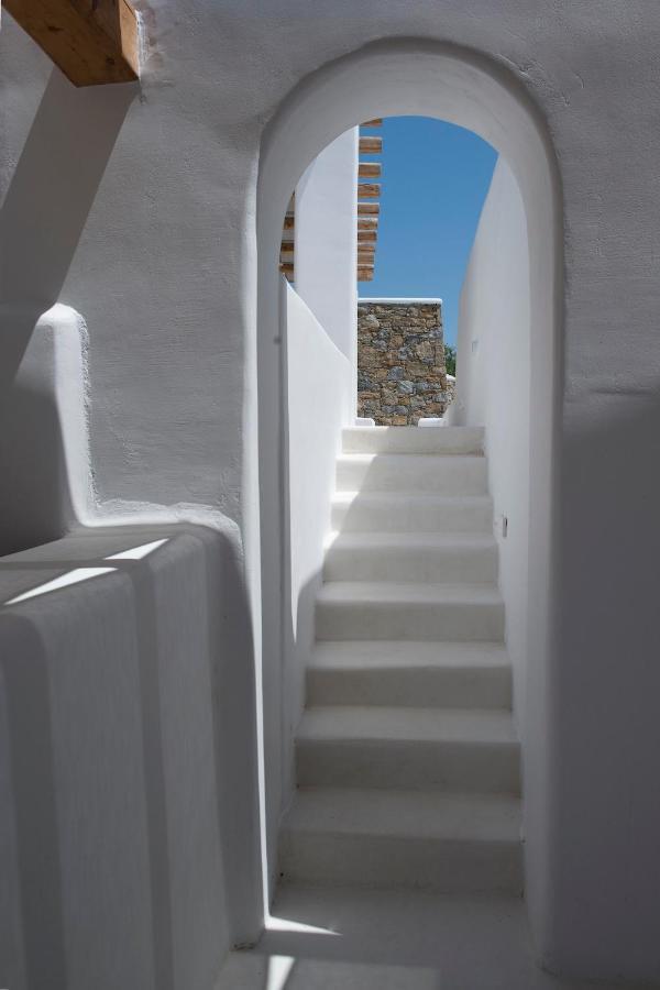 Diles Villas & Suites Mykonos Tourlos Buitenkant foto