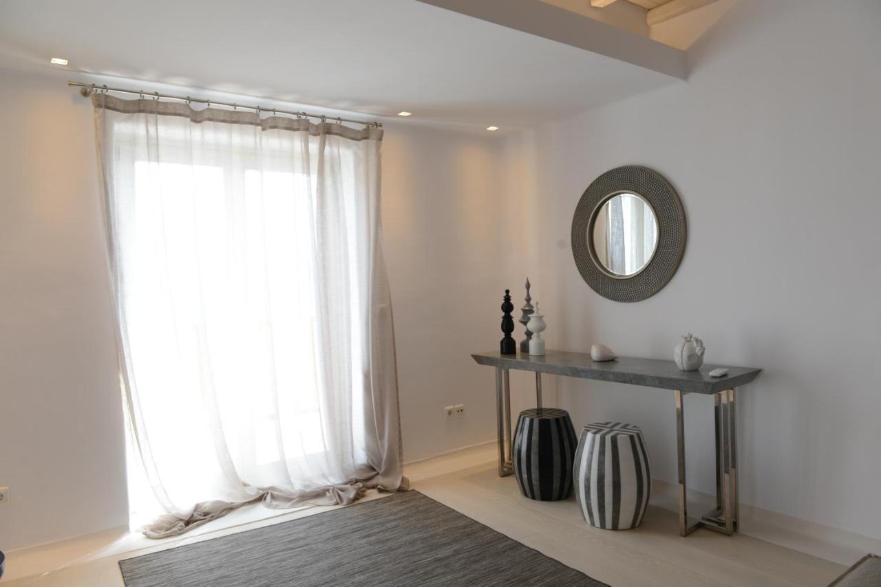 Diles Villas & Suites Mykonos Tourlos Buitenkant foto