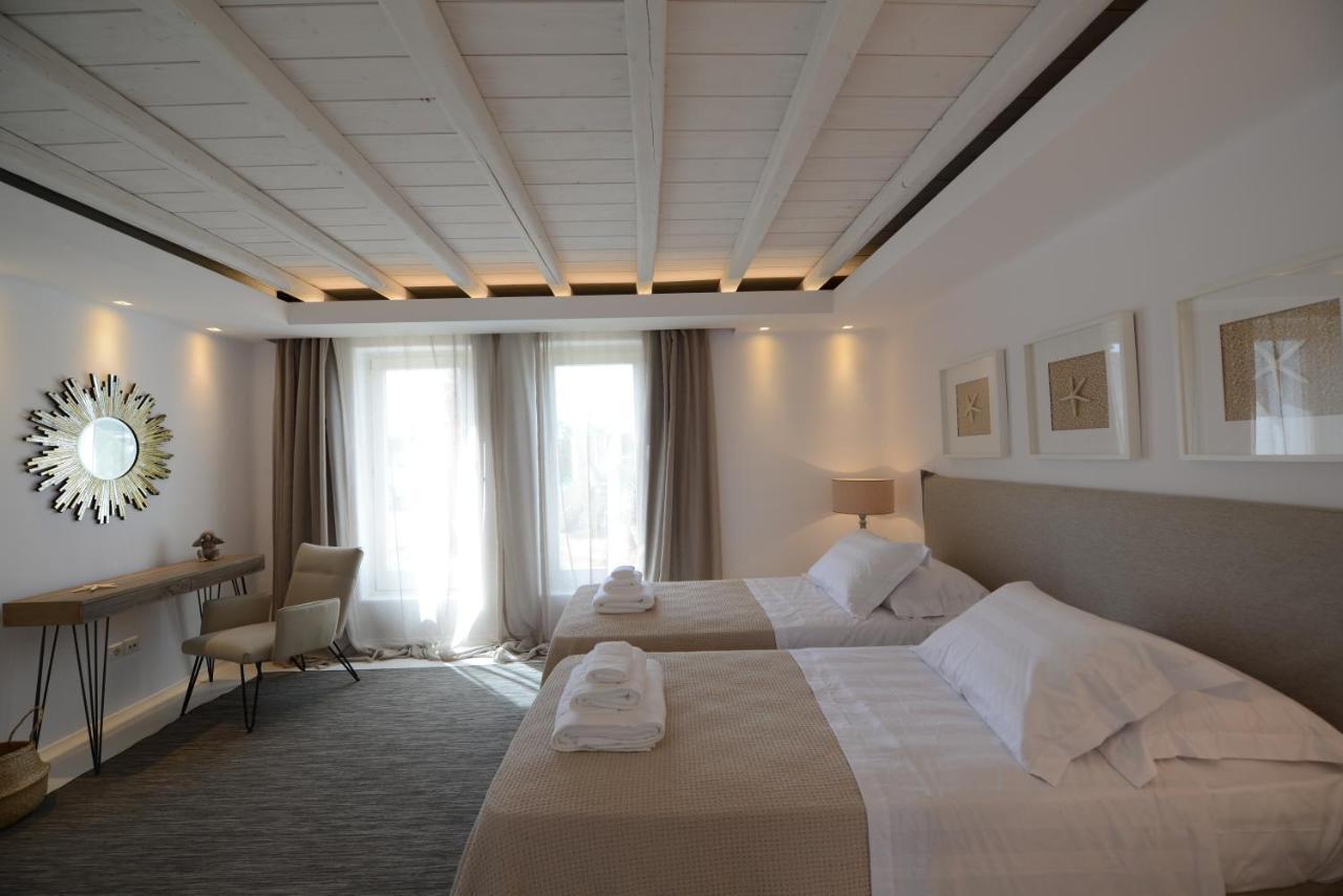 Diles Villas & Suites Mykonos Tourlos Buitenkant foto